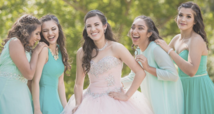 5 Ways to Keep Your Quinceanera Court Happy